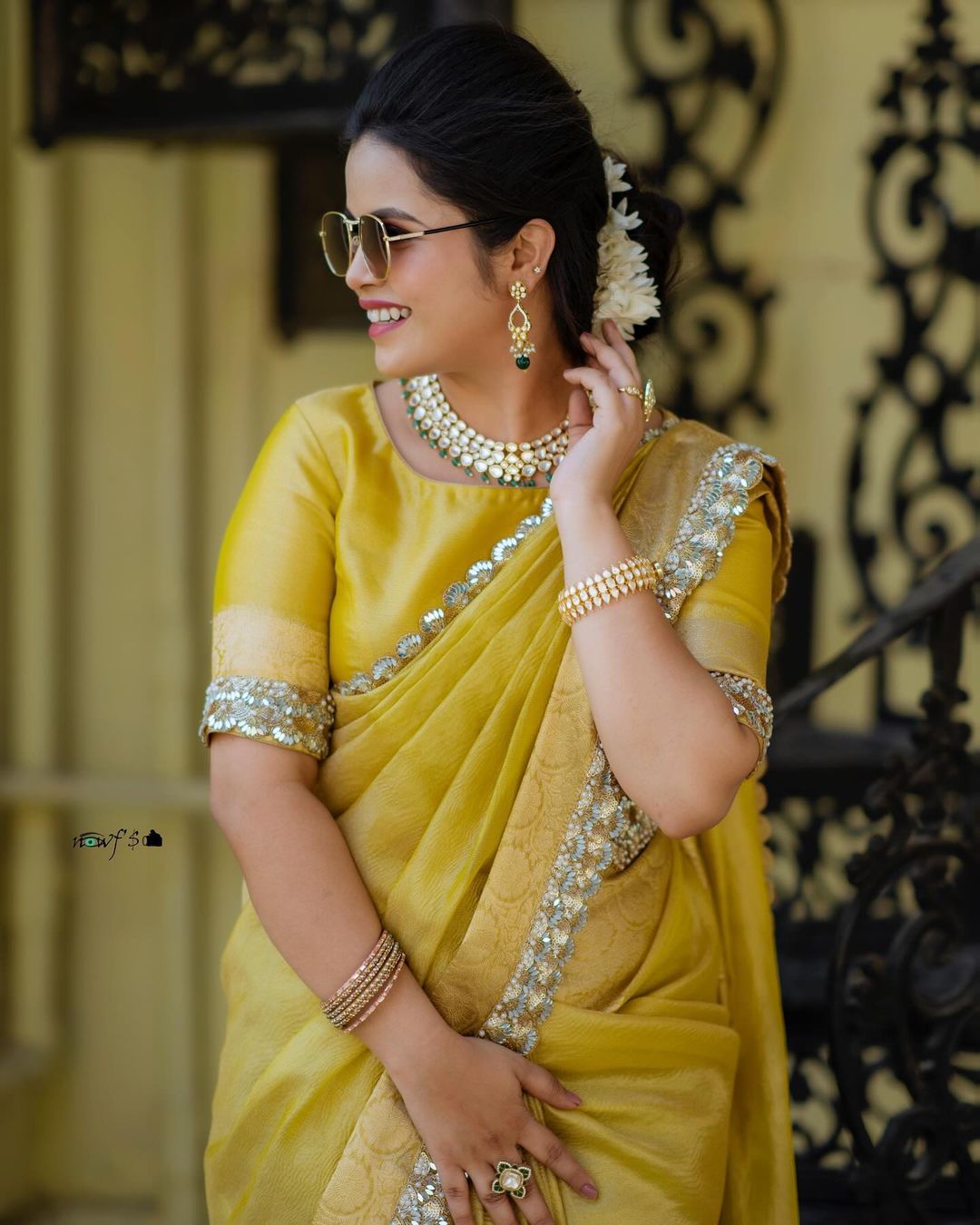Dhiyona HH Modern Mirror Work Banarasi Crush Tissue Saree with Handmade Mirror Cutwork Laces