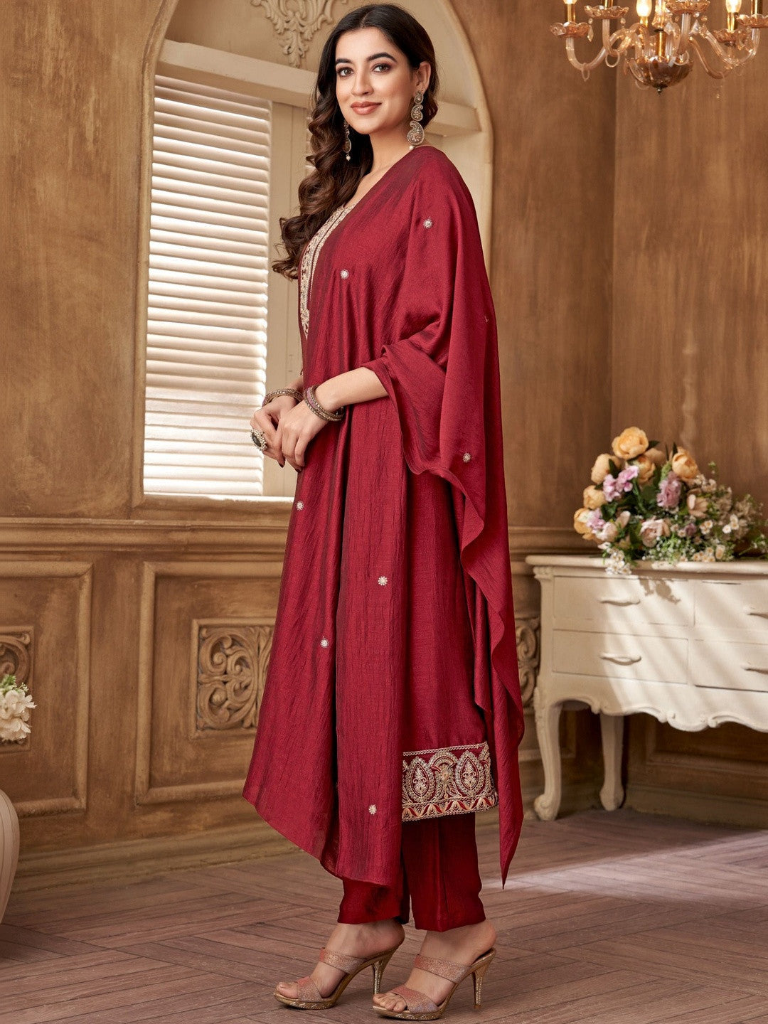 Embroidered Round Neck Kurta & Trousers With Dupatta