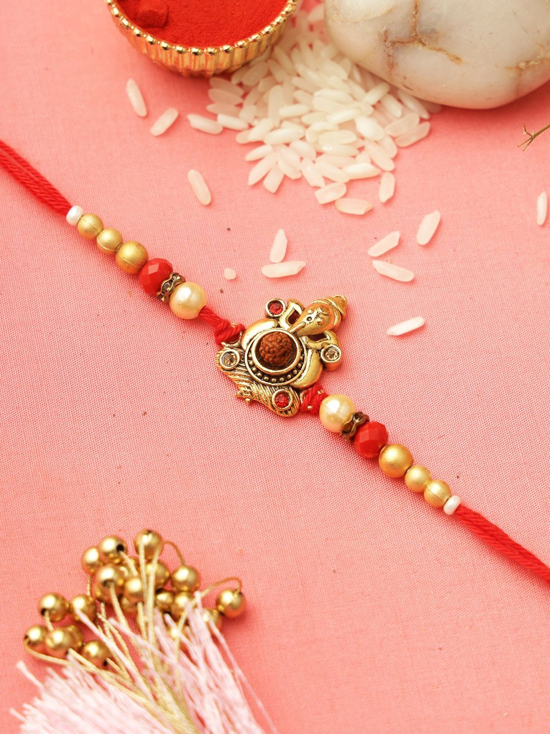 Dhiyona Rakhi