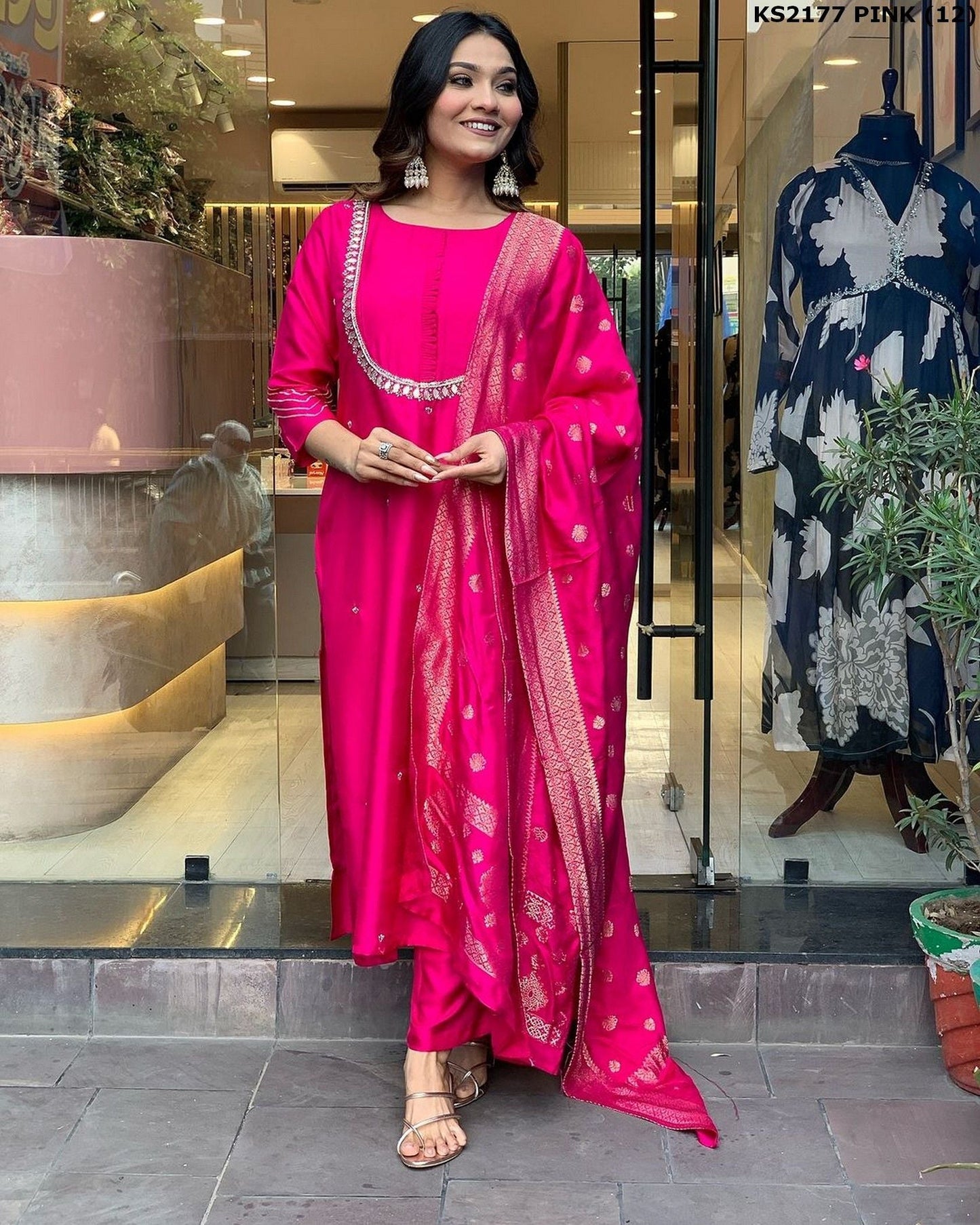 Dhiyona KL Women Regular Kurta with Palazzos & With Dupatta
