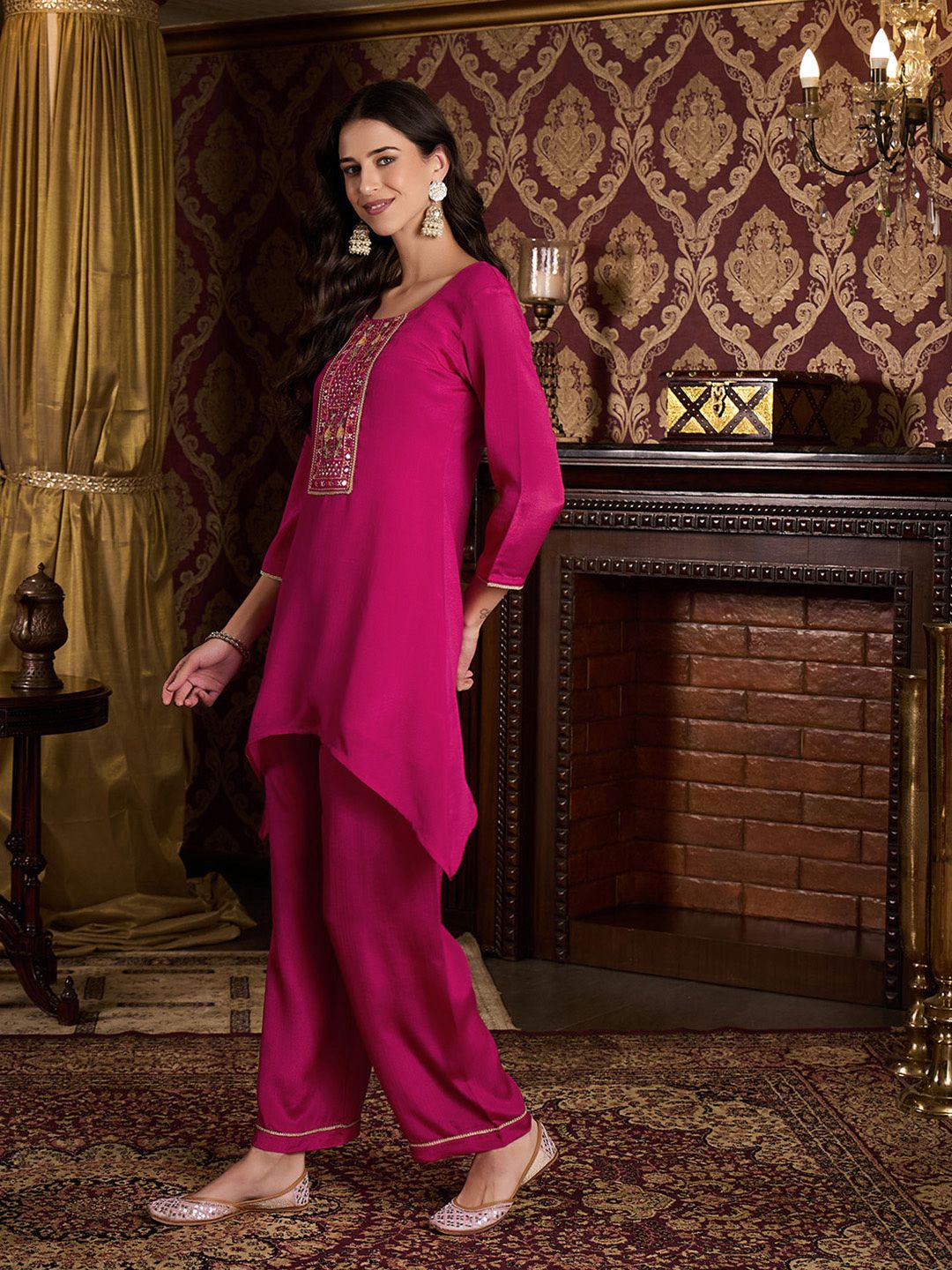 Dhiyona CH Women Floral Embroidered Pleated Kurta with Trousers