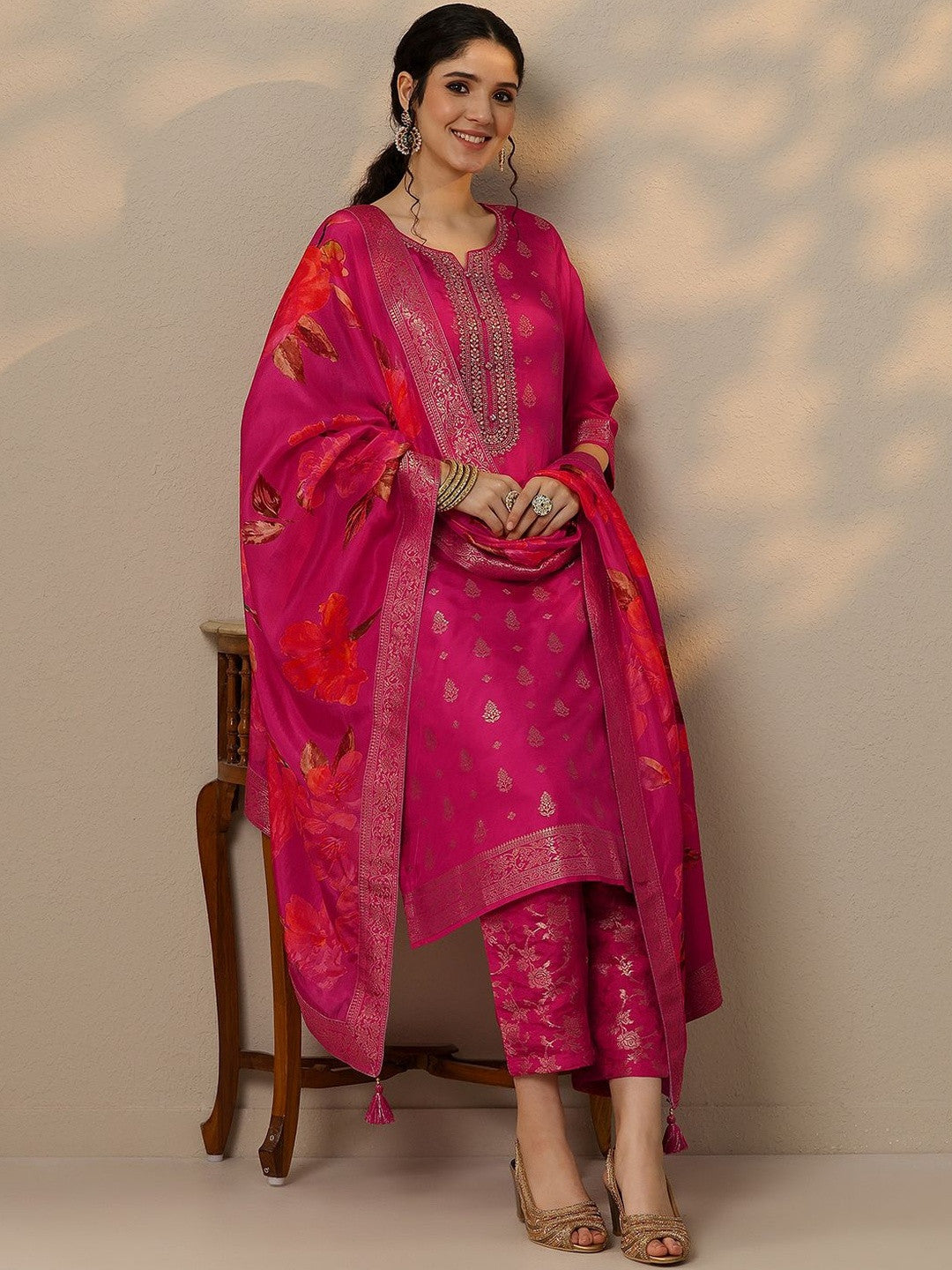 Women Ethnic Motifs Woven Design Zari Kurta with Trousers & Dupatta