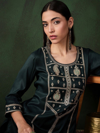 Women Paisley Embroidered Kurta with Trousers