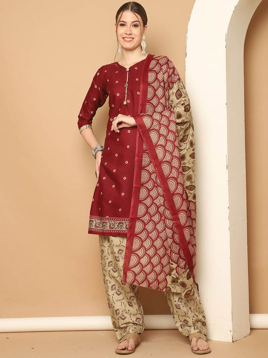 Dhiyona KL Floral Printed Straight Kurta With Salwar & Dupatta