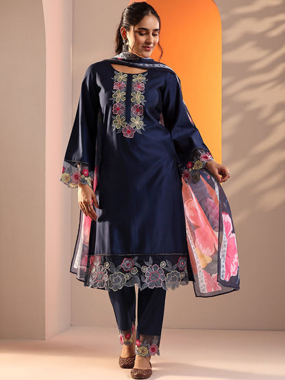 Women Floral Embroidered Kurta with Trouser & Dupatta