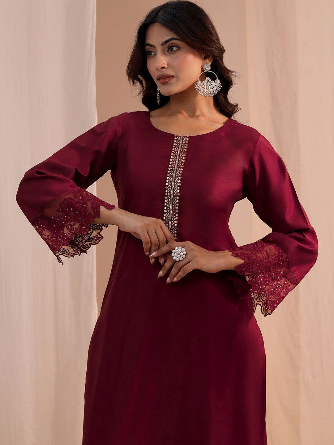 Women Regular Thread Work Kurta with Trousers