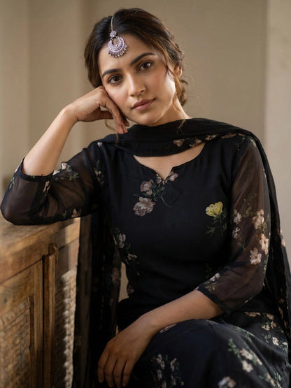 Women Floral Printed Regular Kurta with Trousers & With Dupatta