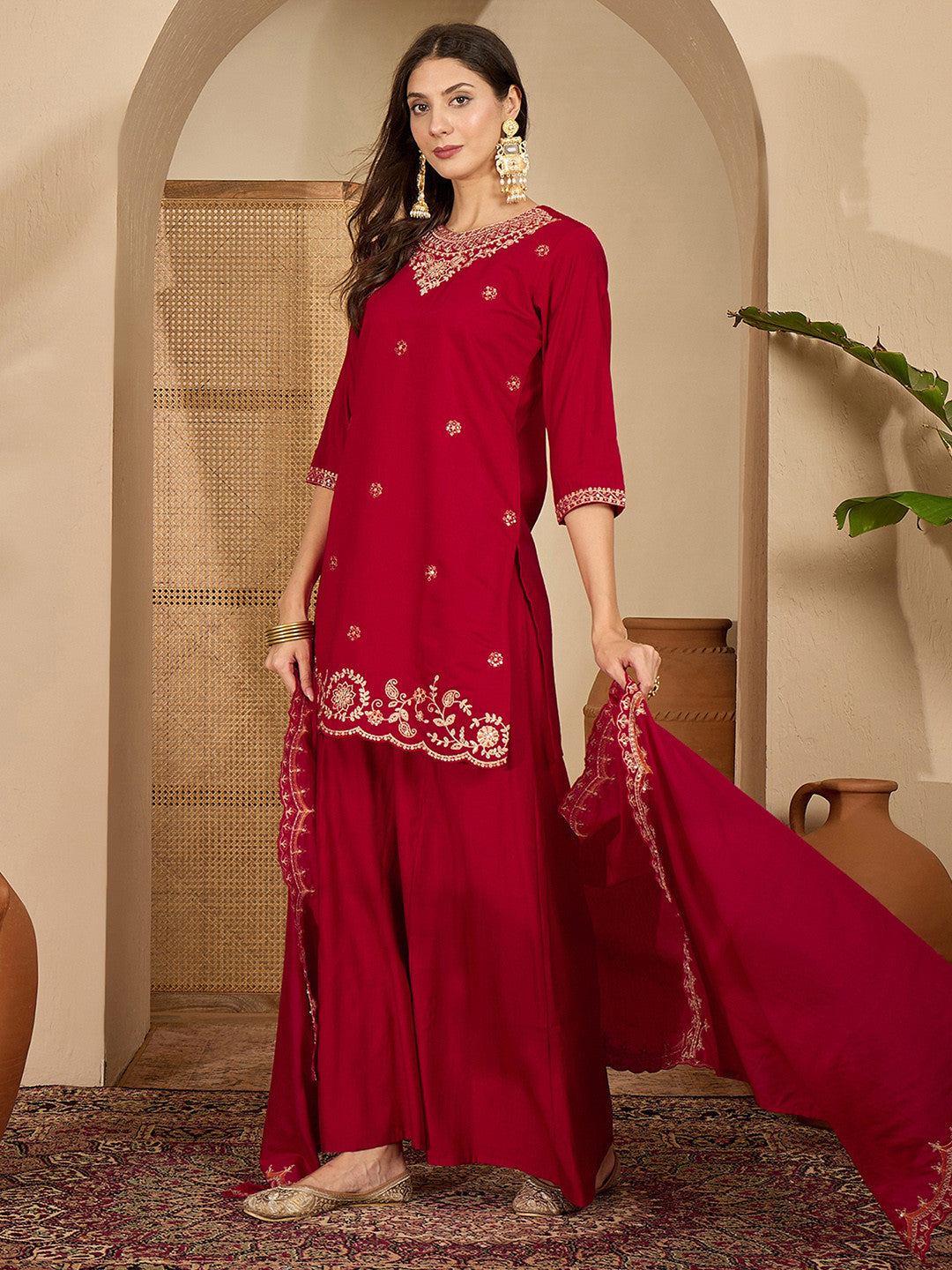 Embroidered Round Neck Kurta & Trousers With Dupatta