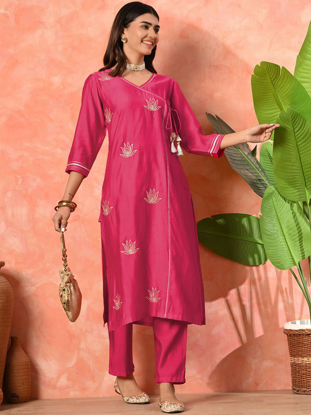 Floral Embroidered Angrakha Gotta Patti V-Neck Straight Kurta With Trousers