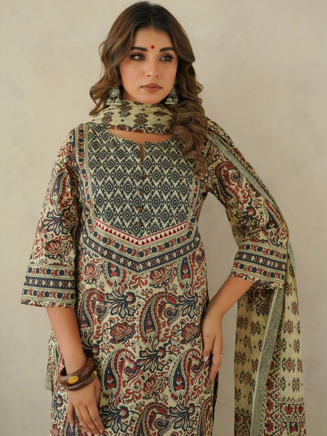 Dhiyona KL Women Pure Cotton Kurta with Trousers & With Dupatta