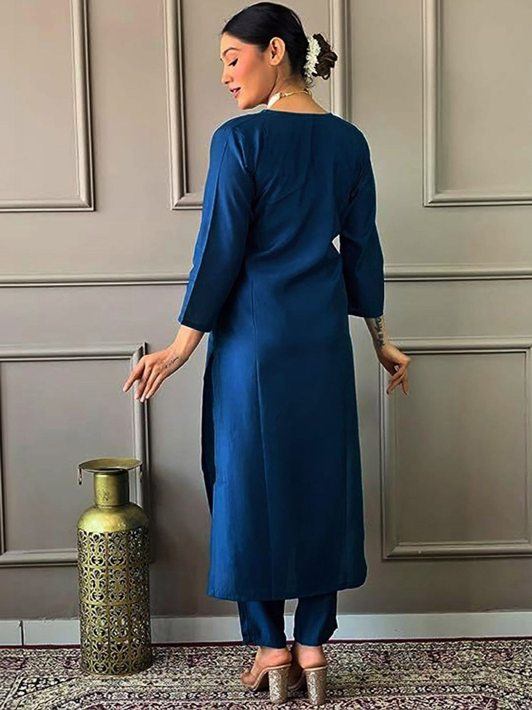 Embroidered V-Neck Kurta & Trousers Kurta Set