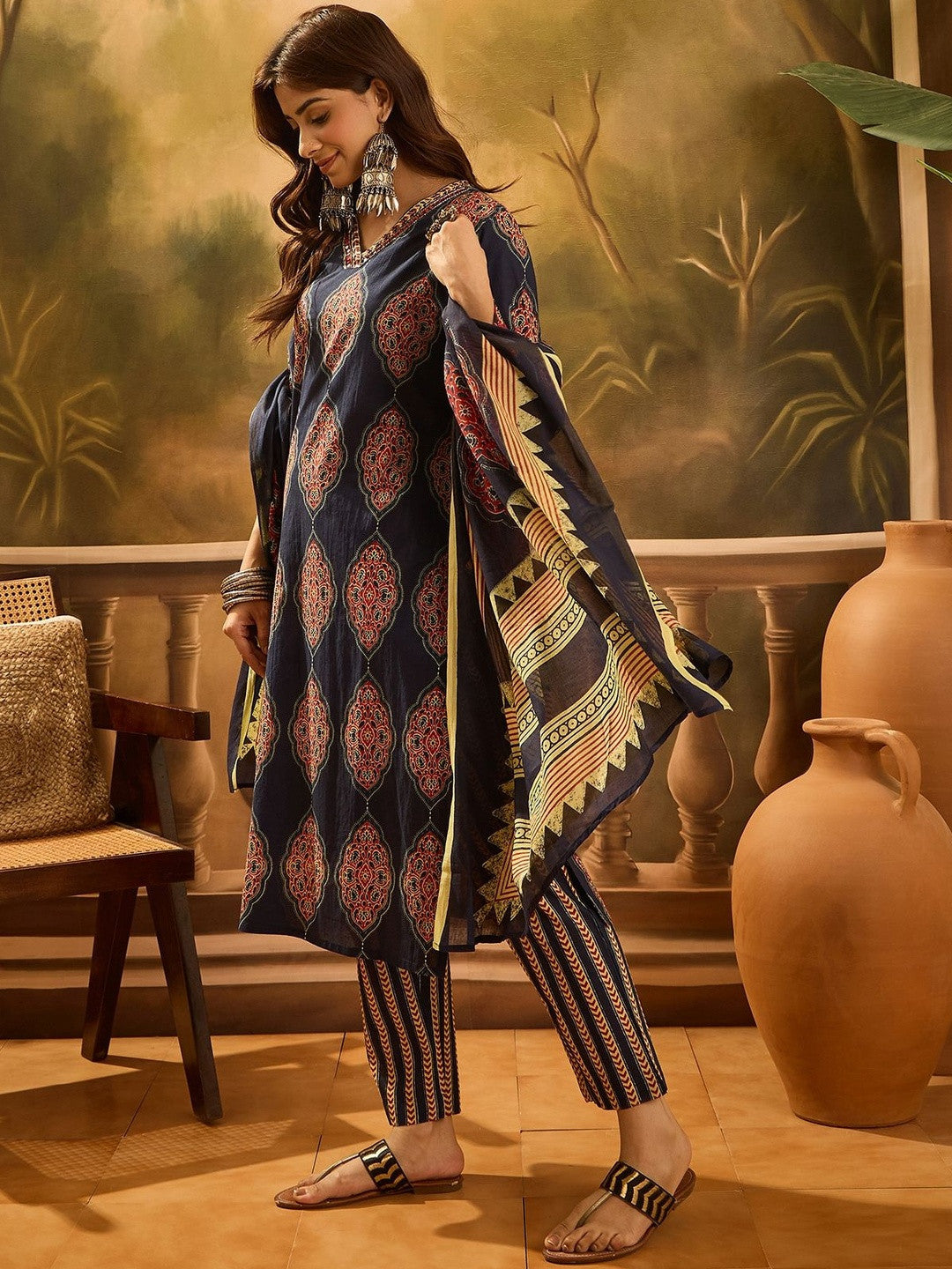 Printed Pure Cotton V-Neck Kurta & Trousers Kurta Sets