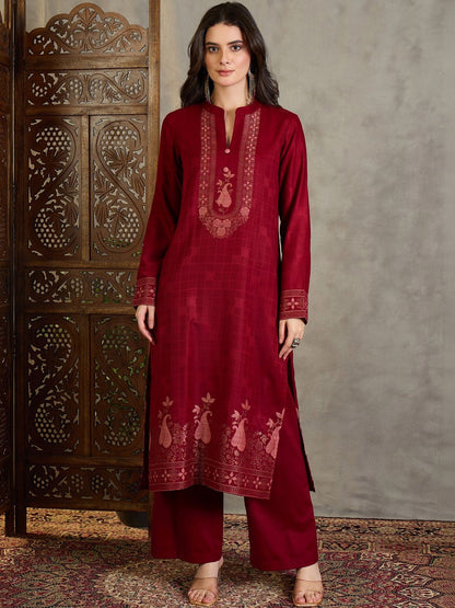 Winter Ethnic Women Maroon & Peach Jacquard Straight Kurta with Trousers & Dupatta