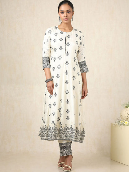 Dhiyona SO Women's Floral Embroidered Thread Work Pure Cotton A-Line Kurta With Trousers