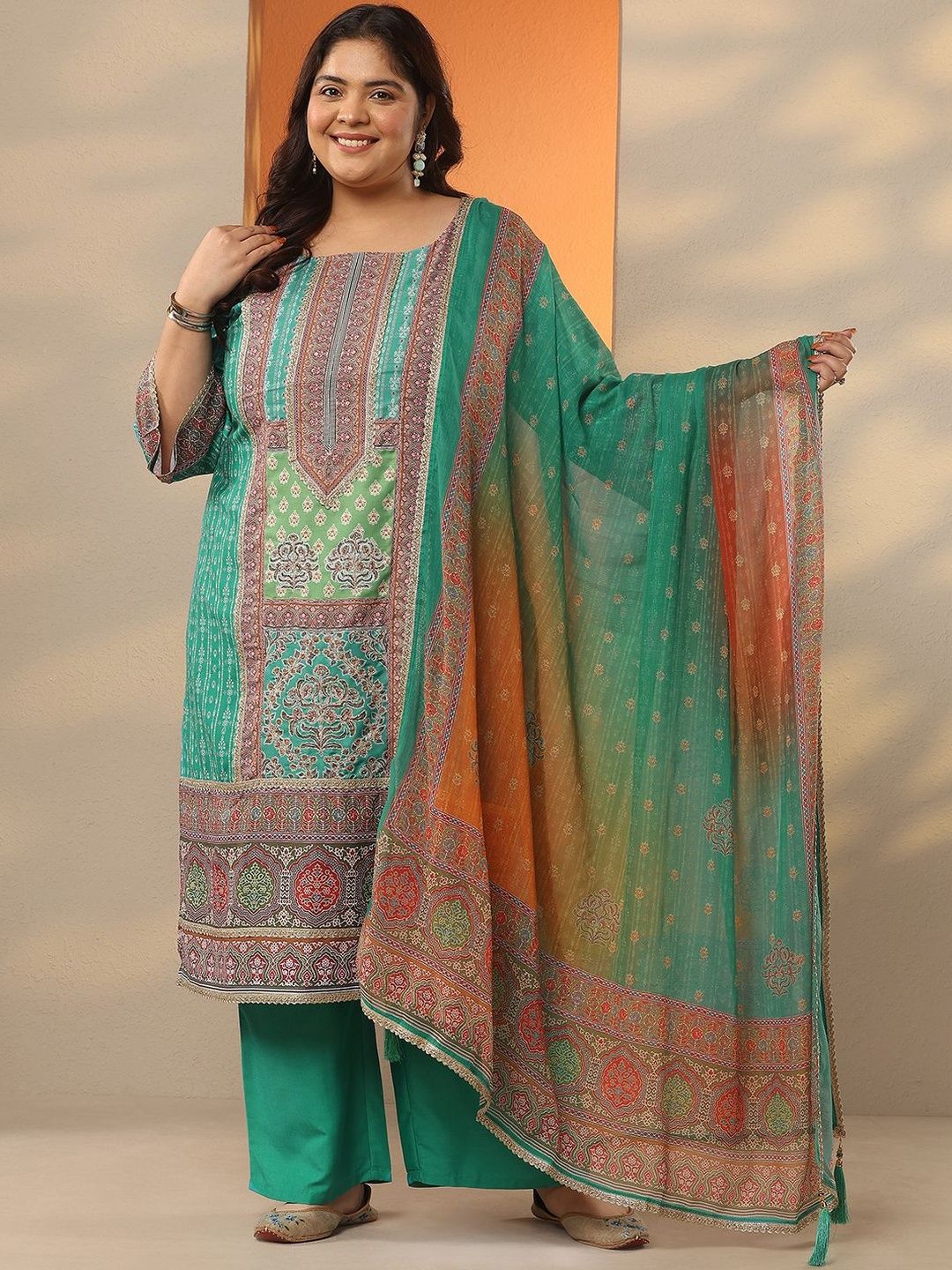 Dhiyona Women's Plus Size Printed Square Neck Straight Kurta With Palazzos & Dupatta