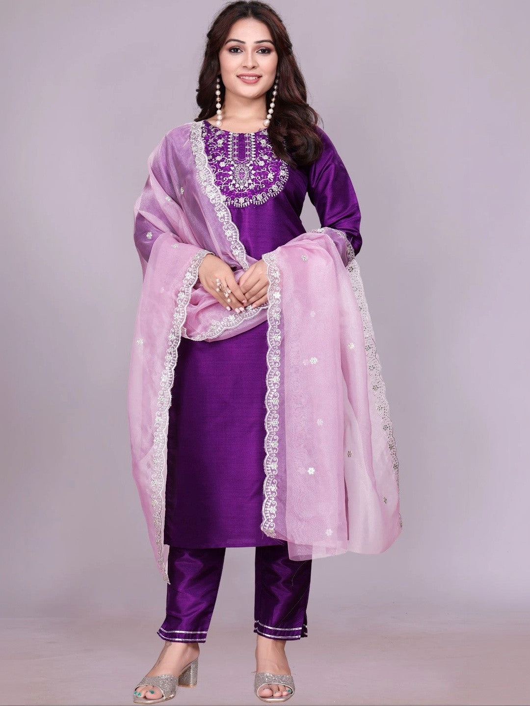 Women Ethnic Motifs Embroidered Regular Kurta with Trousers & With Dupatta