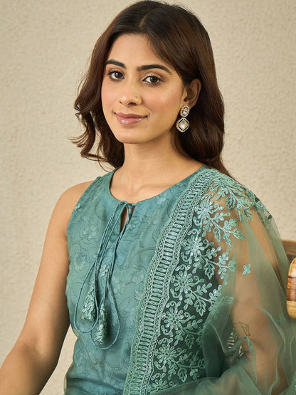 Dhiyona IN Women Floral Embroidered Kurta with Sharara & Dupatta