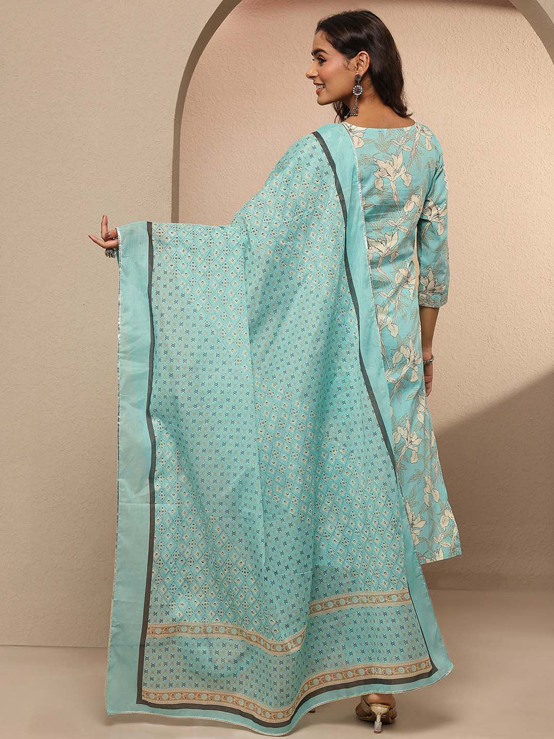 Women Floral Printed Regular Thread Work Kurta with Trousers & With Dupatta