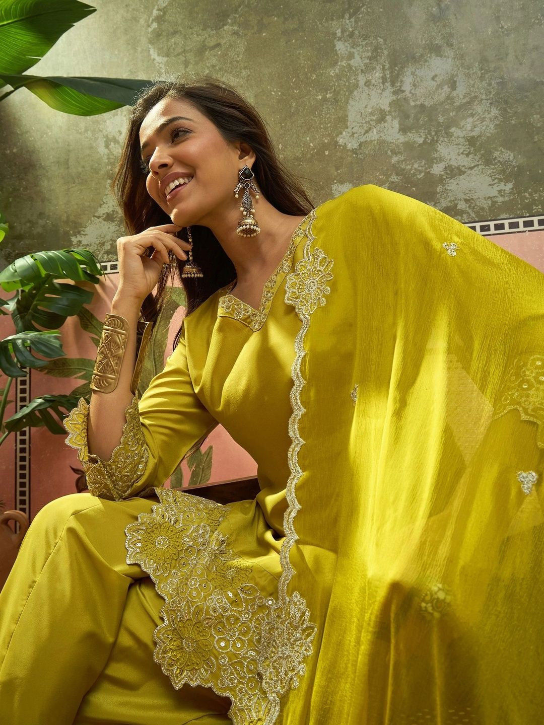 Women Ethnic Motifs Embroidered Regular Thread Work Kurta with Palazzos & With Dupatta