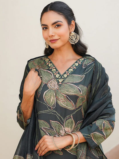 Dhiyona KL Floral Printed V-Neck Straight Kurta With Trousers And Dupatta