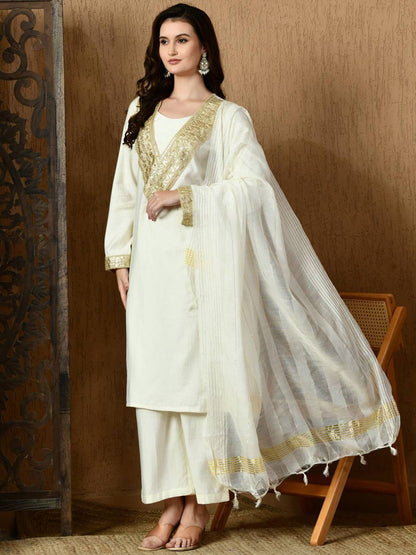 Round Neck Long Sleeves Kurta With Trousers & Dupatta