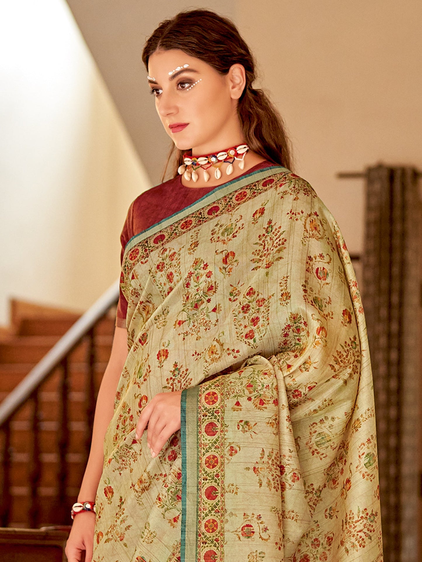Women's Soft Silk Beige Printed Designer Saree With Blouse Piece