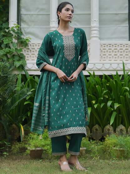 Women's Green Embroidered Straight Kurta Trousers With Dupatta set