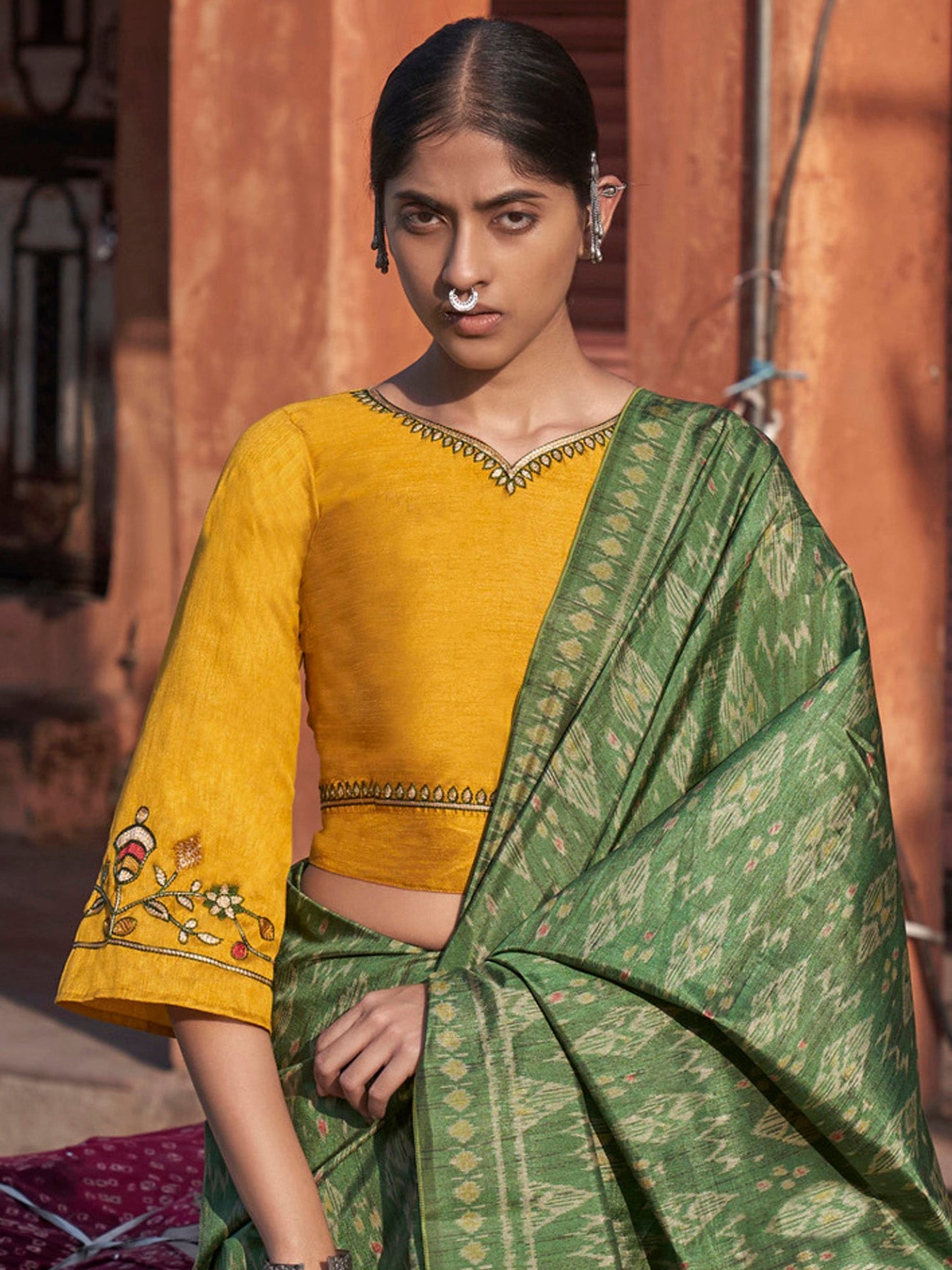 Women's Silk Blend Green Printed Designer Saree With Blouse Piece