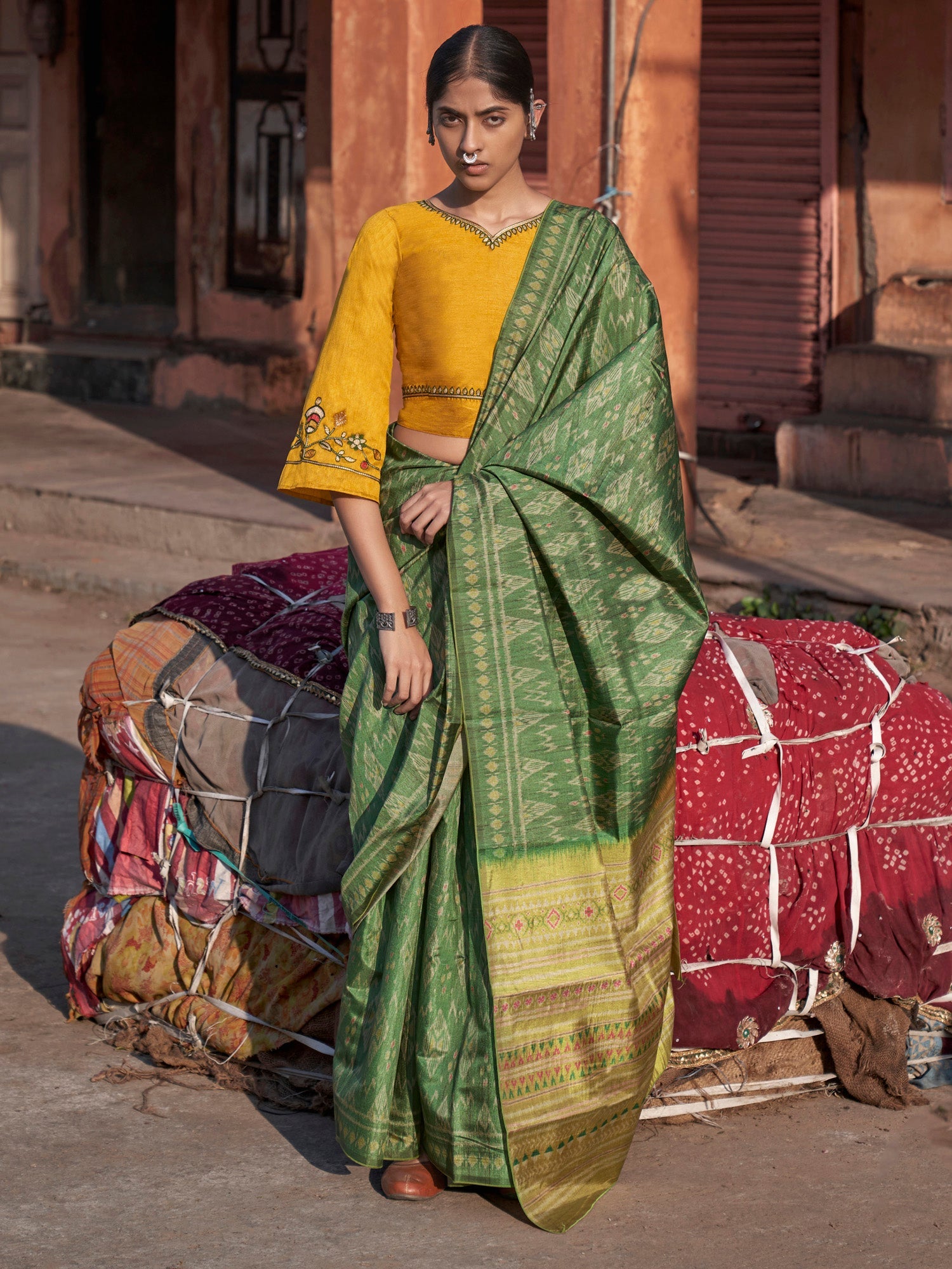 Women's Silk Blend Green Printed Designer Saree With Blouse Piece