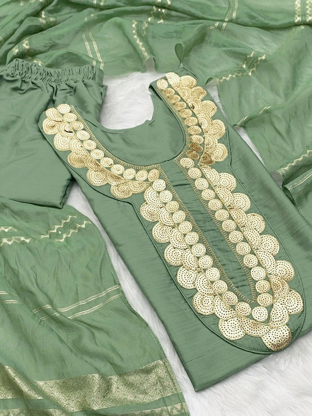 Women Ethnic Motifs Embroidered Regular Kurta with Trousers & With Dupatta