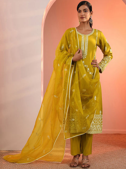 Floral Embroidered Round Neck Sequinned Straight Kurta With Trousers & Dupatta