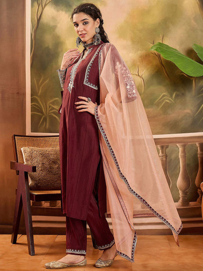 Thread Embroidered Kurta With Trousers & Dupatta