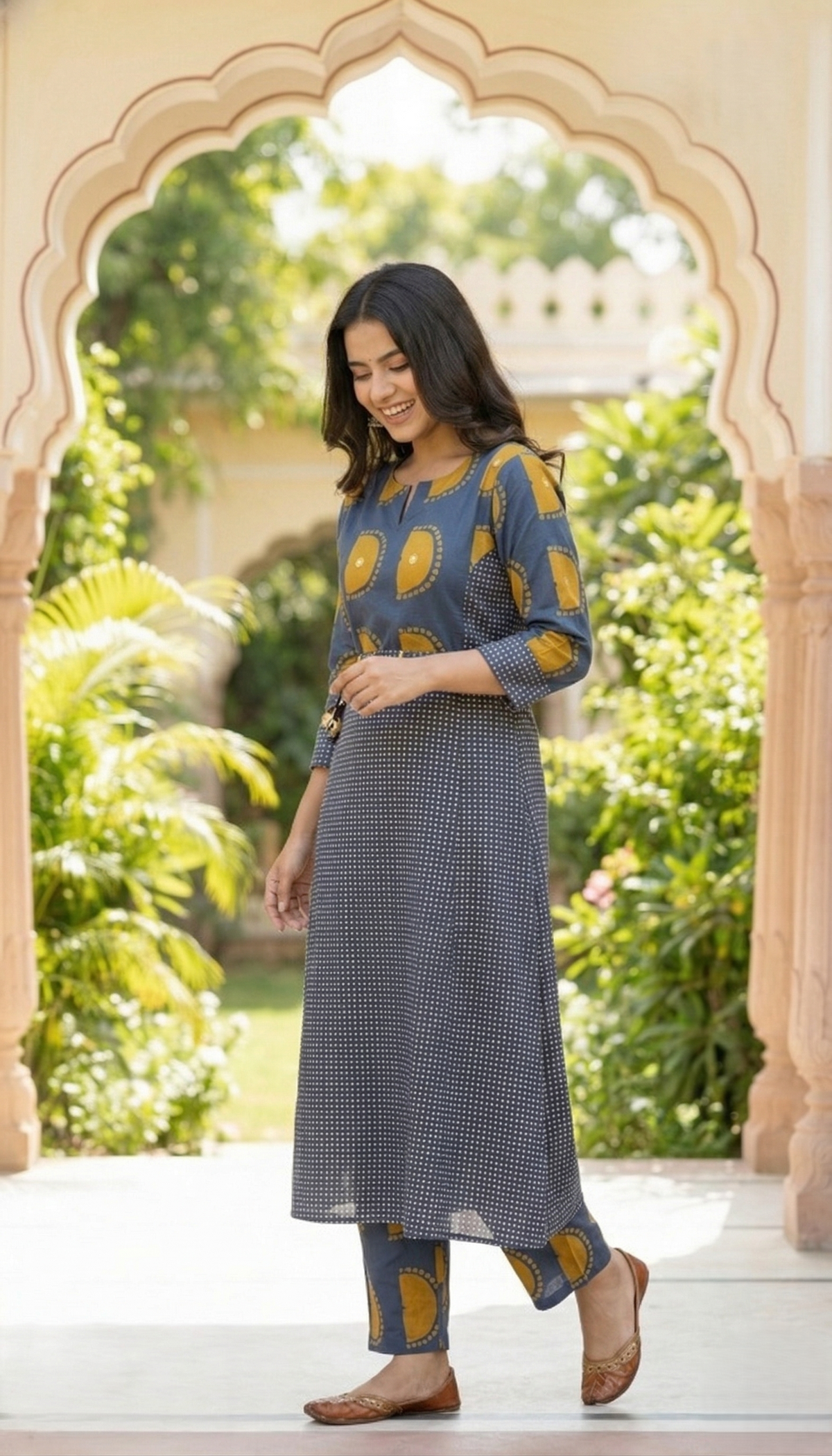 Poppi strobe cotton kurta pant set