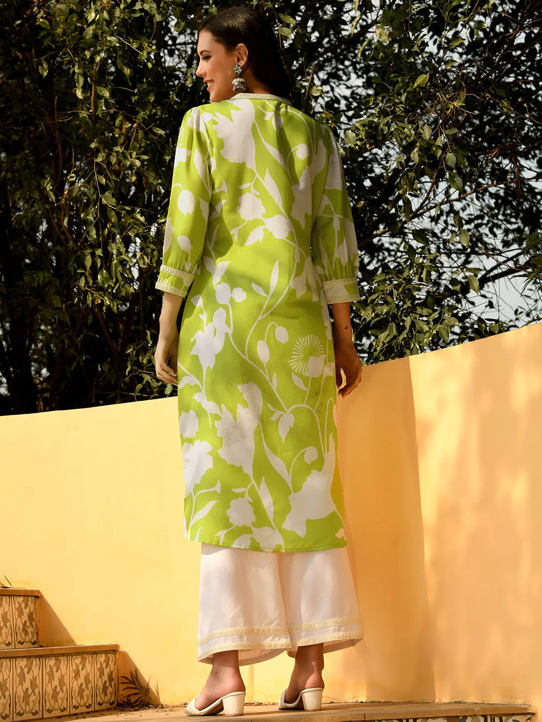 Women Green Poly Rayon digital printed kurta and rayon pant set