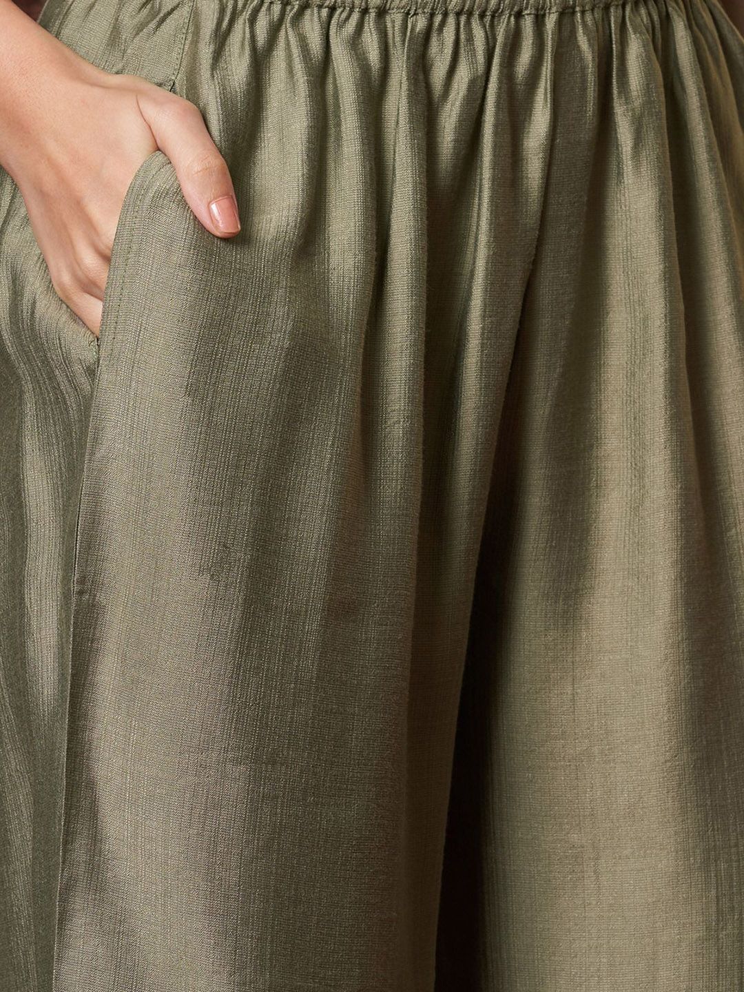 Dhiyona KL Women Regular Kurta with Palazzos & With Dupatta