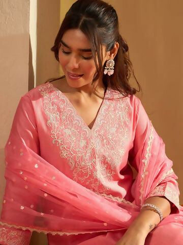 Women's Pink Embroidered Straight Kurta Trousers With Dupatta Set