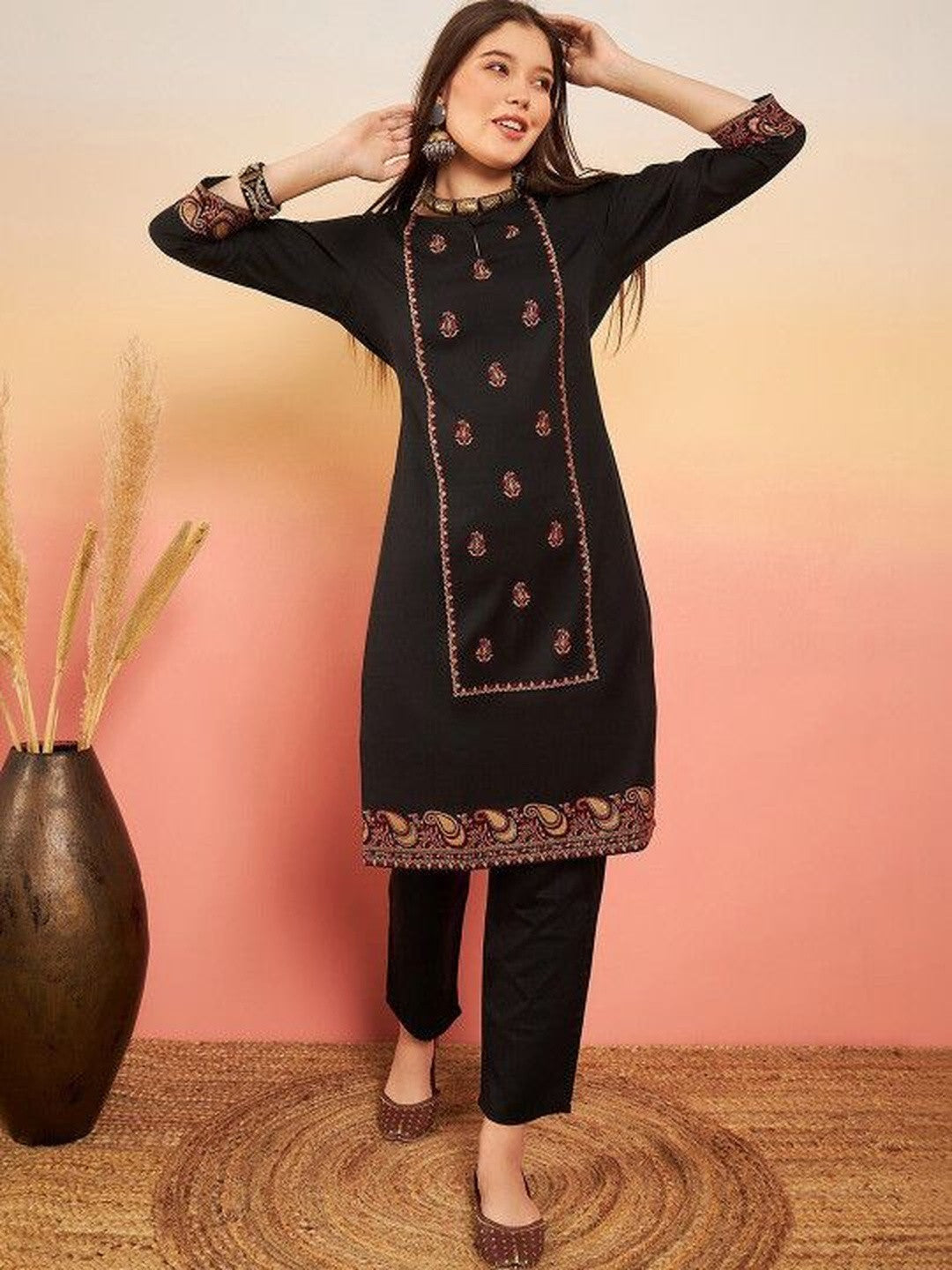 Embroidered Round Neck Kurta & Trousers Kurta Sets