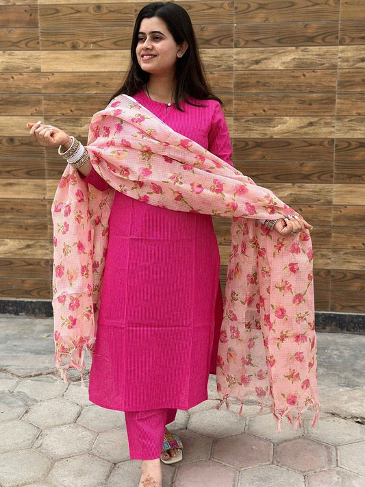 Dhiyona KL Striped Keyhole Neck Straight Kurta With Trousers & Dupatta