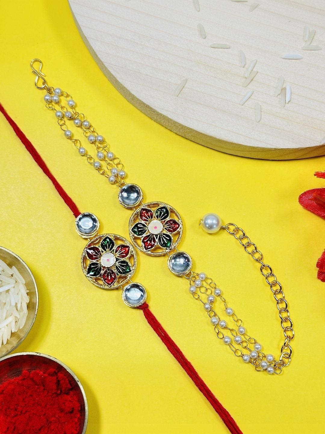 Dhiyona Rakhi