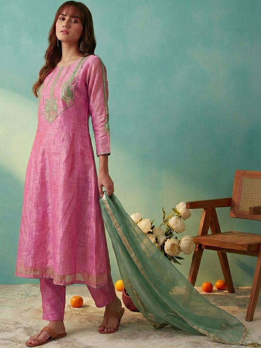 Dhiyona CH Women Ethnic Motifs Embroidered Regular Thread Work Kurta with Trousers & With Dupatta