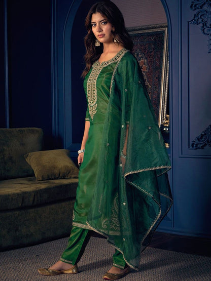 Dhiyona CH Women Ethnic Motifs Embroidered Regular Thread Work Kurta with Trousers & With Dupatta