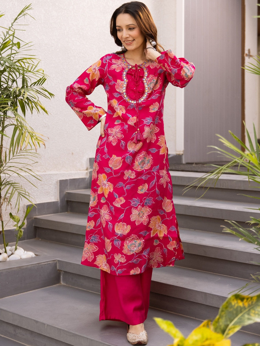 Dhiyona SN Women Floral Printed Regular Kurta with Palazzos