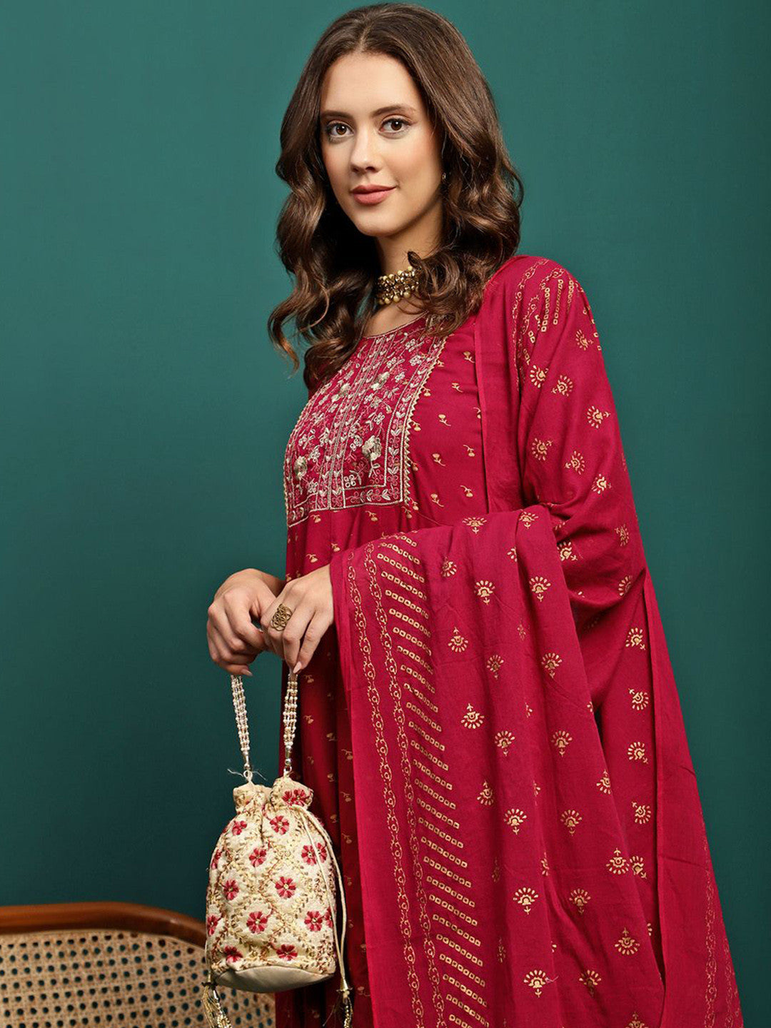 Floral Embroidered Panelled Thread Work Kurta with Trousers & Dupatta
