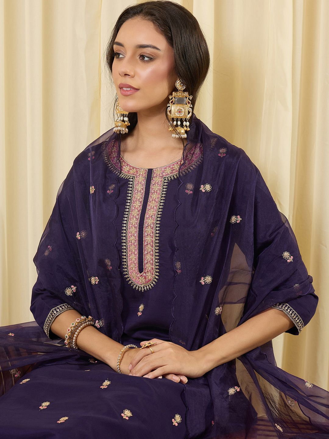 Dhiyona IE Women Ethnic Motifs Embroidered Regular Thread Work Kurta with Trousers & With Dupatta
