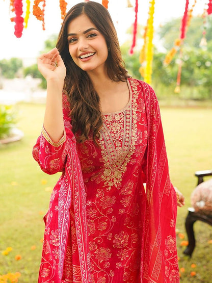 Dhiyona KL Ethnic Motifs Printed Round Neck Kurta with Trousers & Dupatta