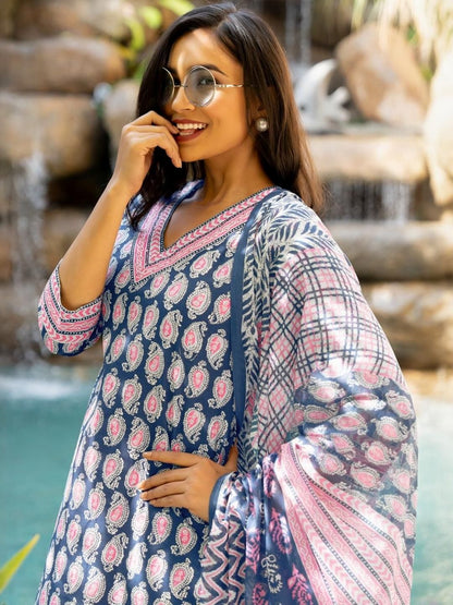 Dhiyona KL Women Navy Blue Pure Cotton Kurta Sets