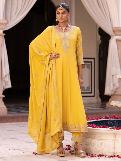 Dhiyona CH Women Ethnic Motifs Embroidered Anarkali Kurta with Trousers & Dupatta