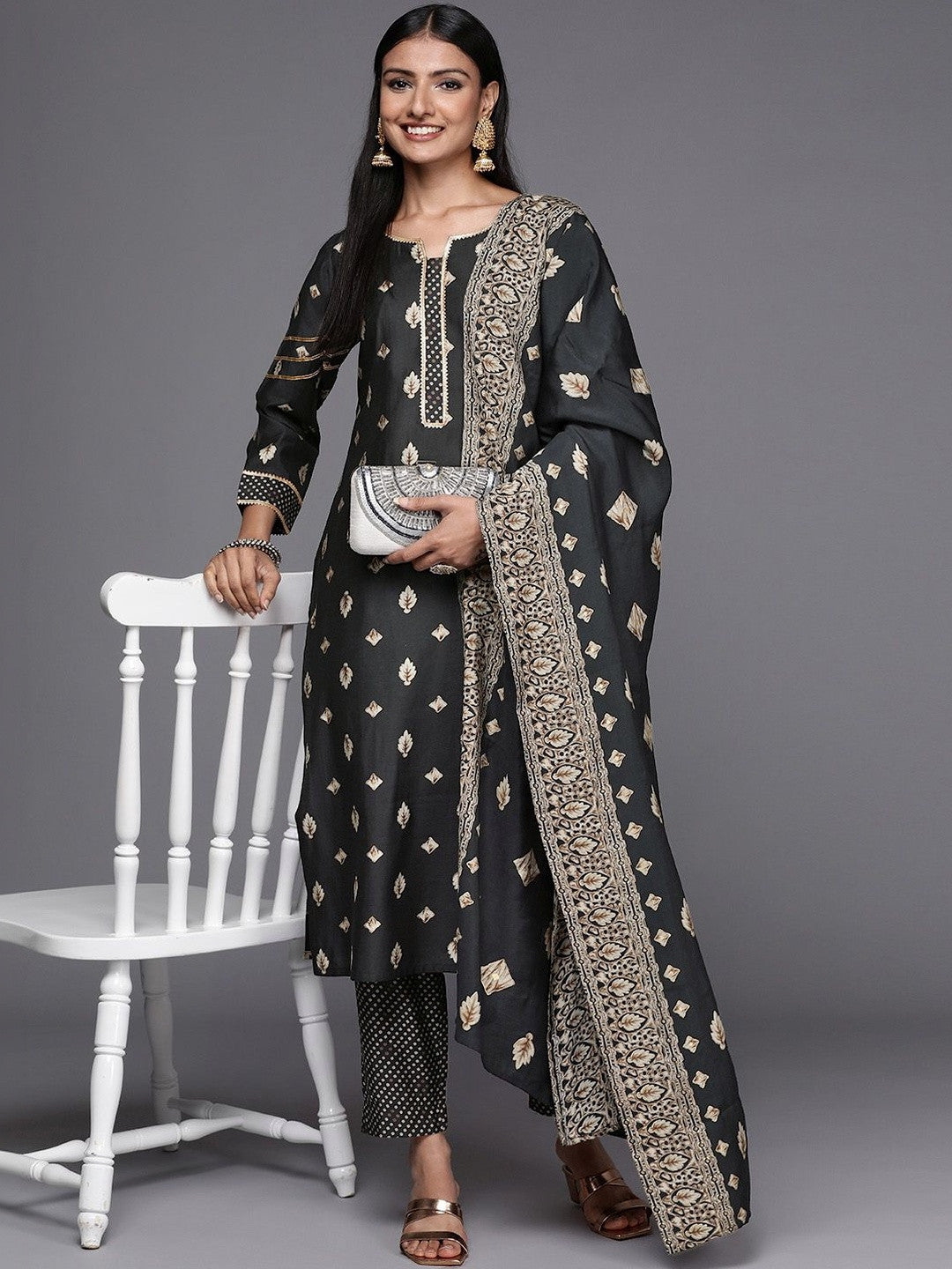 Women Ethnic Motifs Printed Regular Gotta Patti Kurta with Trousers & With Dupatta