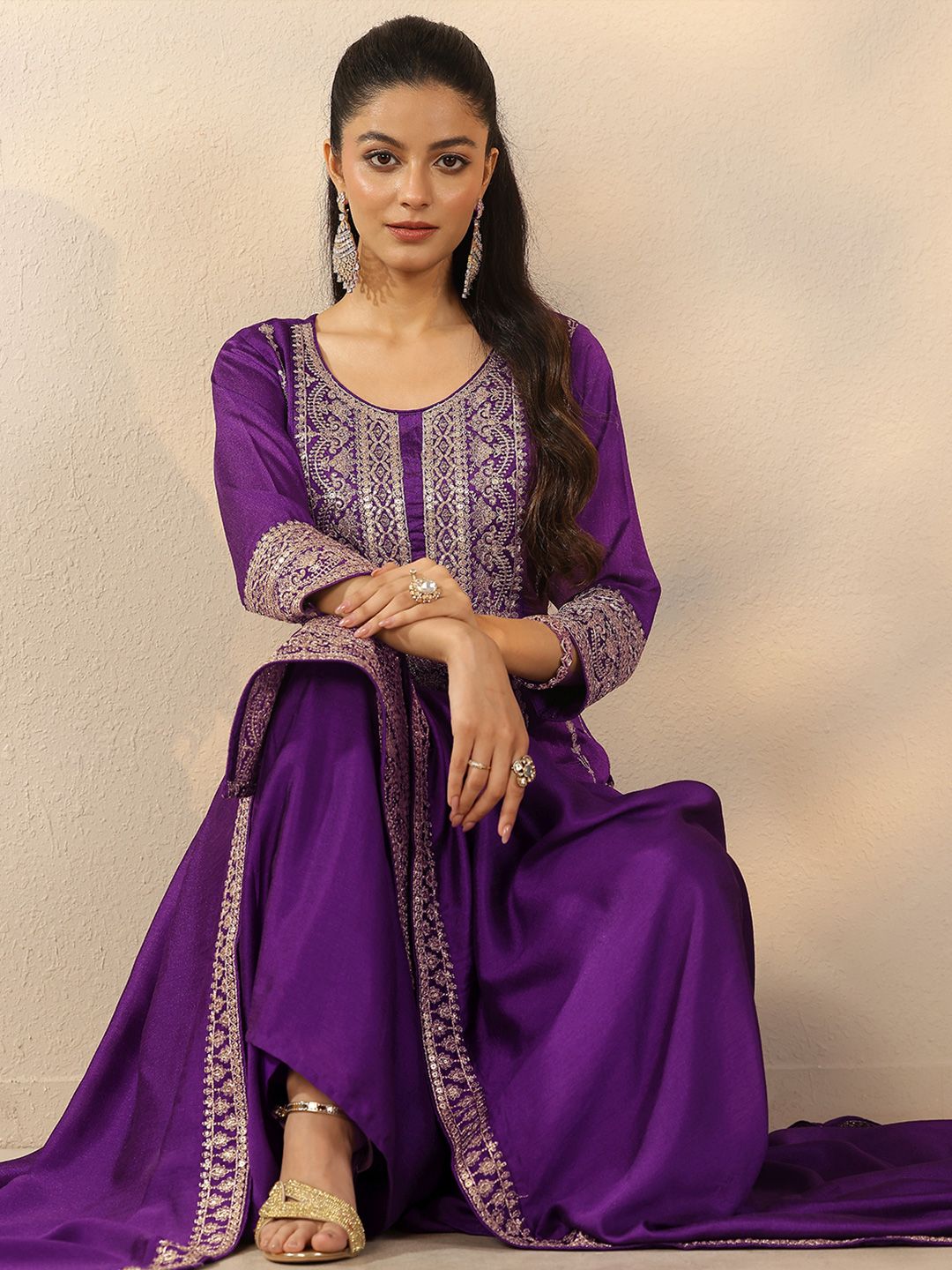 Dhiyona LL Women Ethnic Motifs Embroidered Regular Kurta with Sharara & With Dupatta