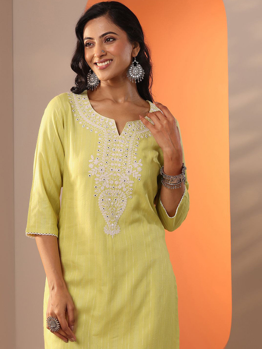 Women Floral Embroidered Regular Mirror Work Kurta with Trousers & Dupatta